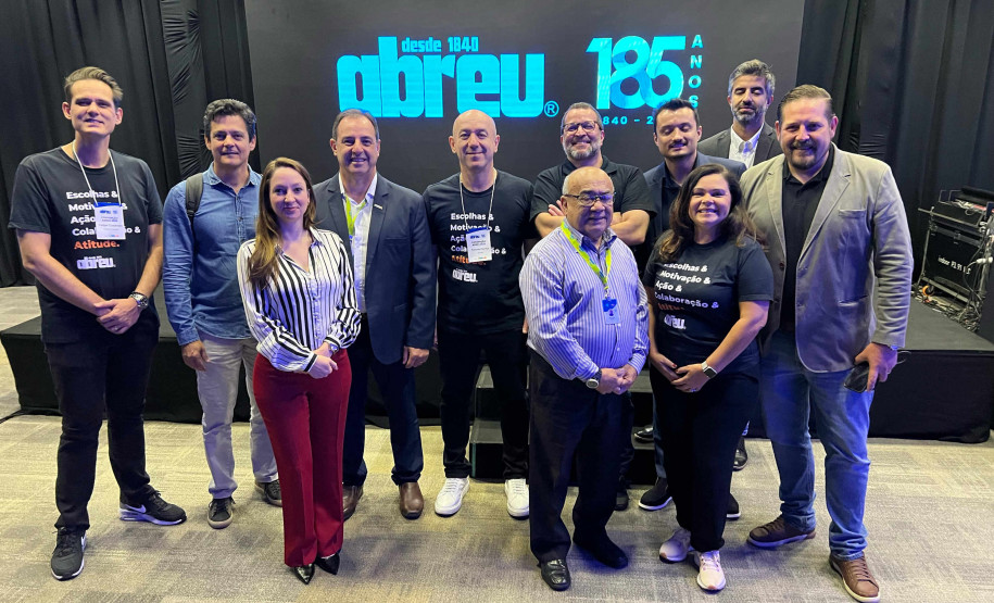 Em Foz do Iguaçu, 150 agentes de viagens 002