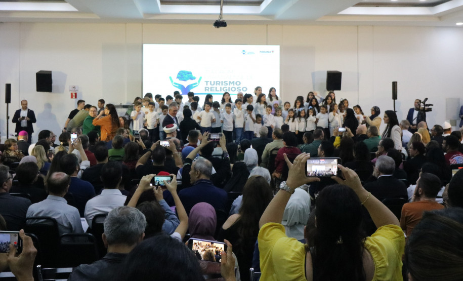 Fórum, Paraná promove interreligiosidade 0012