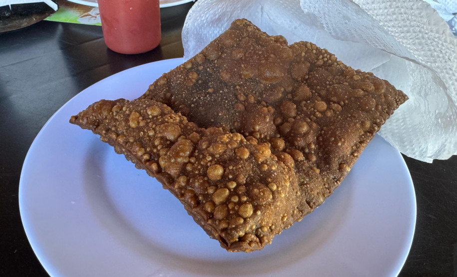 Pastel com massa de café 006