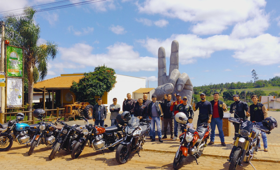 Pastel com massa de café 002