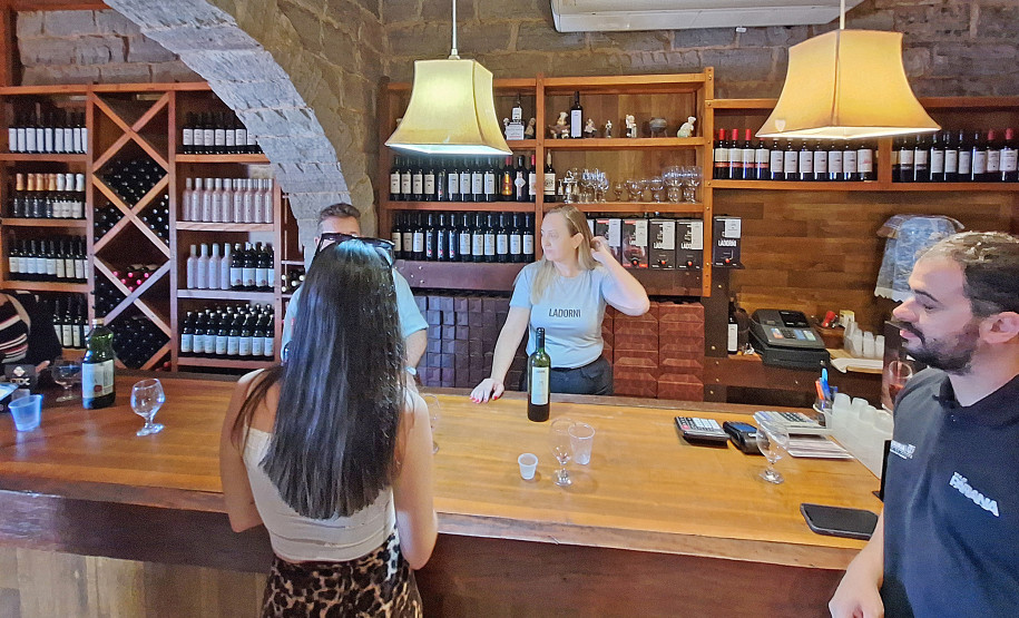 Pesquisa aponta otimismo do empresariado e prevê expansão do turismo no Paraná