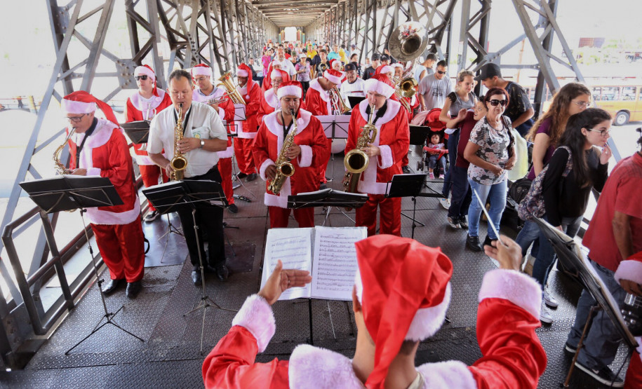 Paraná celebra dezembro com mais de 90 eventos natalinos, culturais e esportivos