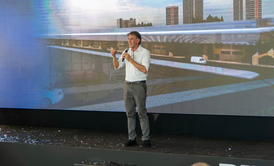 Estado vai investir R$ 200 milhões para construção do Centro de Convenções e Eventos do Oeste