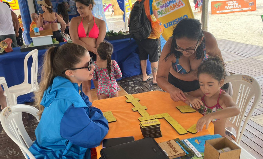 Posto de Atendimento de Caiobá amplia ações do Verão Maior e fortalece orientação turística