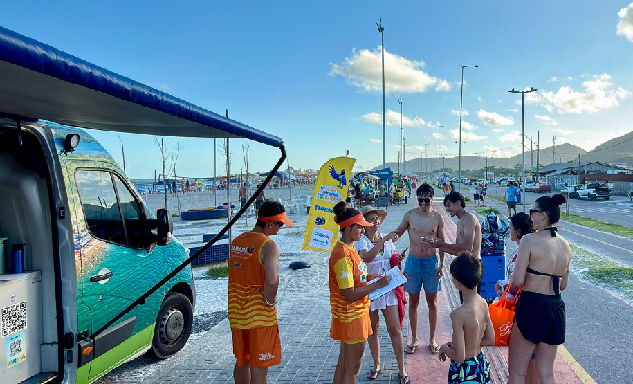Acolhimento turístico do Estado registra 49 mil atendimentos no Verão Maior Paraná
