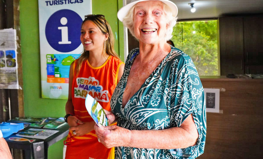Acolhimento turístico do Estado registra 49 mil atendimentos no Verão Maior Paraná