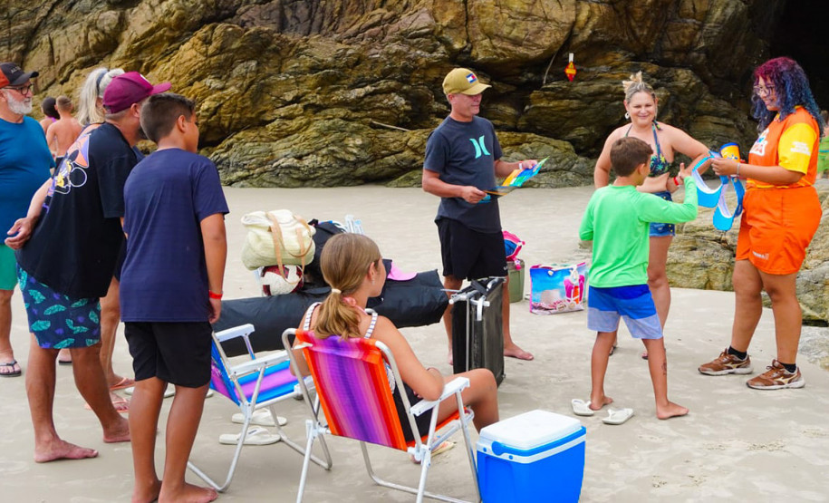 Acolhimento turístico do Estado registra 49 mil atendimentos no Verão Maior Paraná