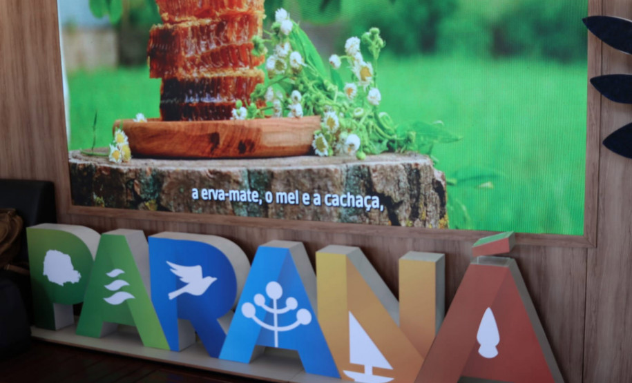 Com anúncios e experiências gastronômicas, Estado promove o turismo no Show Rural