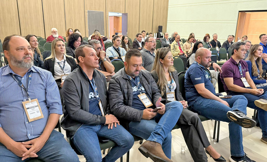 Estado reúne lideranças para fortalecer regionalização do turismo paranaense